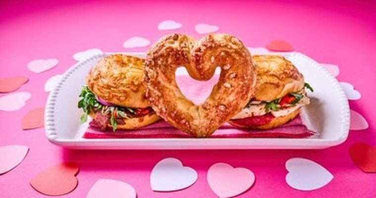 Restaurant loyalty members feeling the love on Valentine's Day