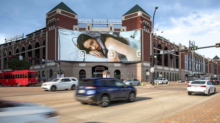 Viooh teams with Orange Barrel Media, IKE Smart City on DOOH inventory expansion