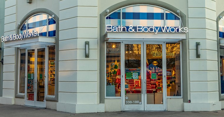 Bath and Body Works offers loyalty program members sneak peeks