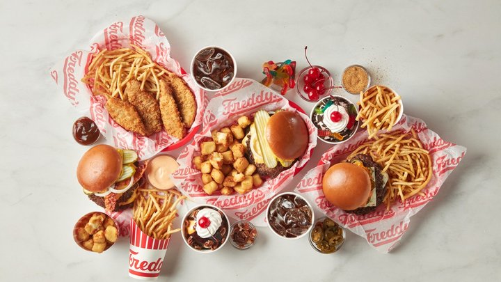 Freddy’s adding 118 restaurants to US, Canada