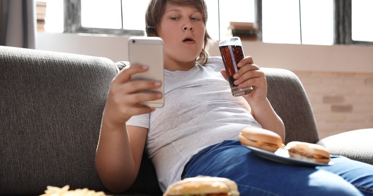 How smartphones reduce physical activity among our young people