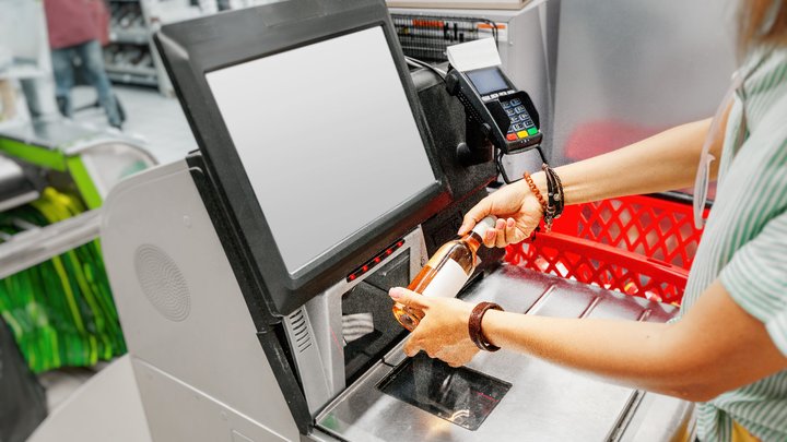 California city to regulate self-checkouts