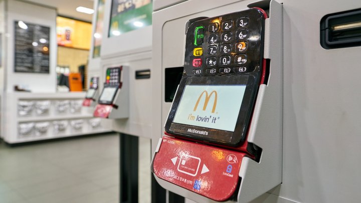 South Korean restaurants, bars use payment kiosks