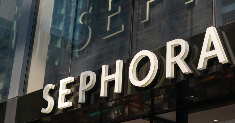 a Sephora store sign