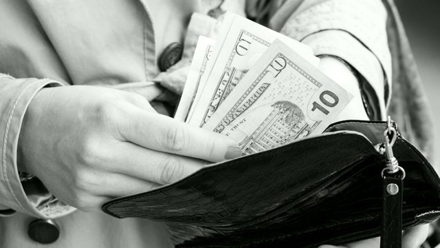 While fintech investment rises, cash remains king
