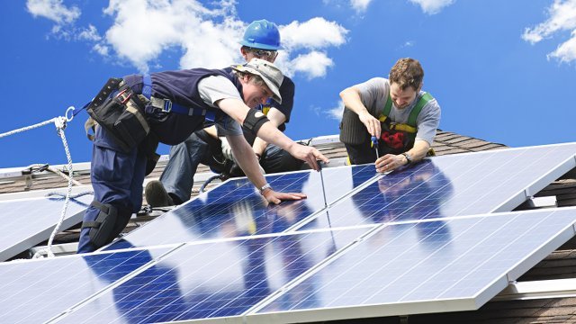 Updated Low-Income Solar and Energy Upgrade Program Helps Thousands in Bay Area, LA