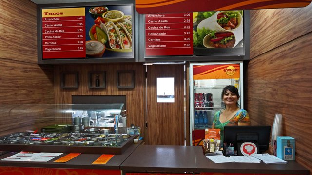 10 reasons retailers should embark on digital signage