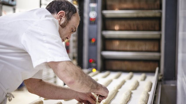 Yelp-foodjunky.com partnership gives restaurateurs a front seat at the corporate catering table