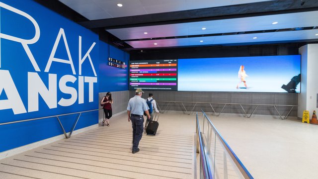 Digital signage empowers transits, but must tackle cybersecurity and privacy issues