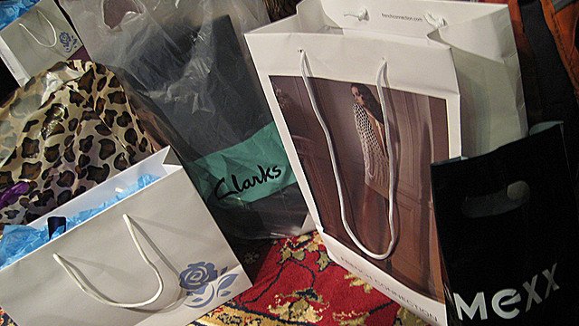 Mobile shoppers want better customer care right now