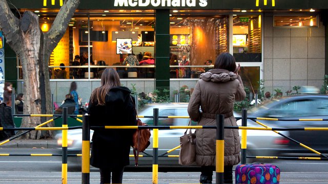 'I'm liking it:' Reviewing McDonald's menu boards