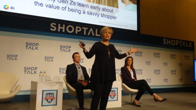 Researchers predict ‘tipping point’ for grocery e-commerce to arrive in 2025