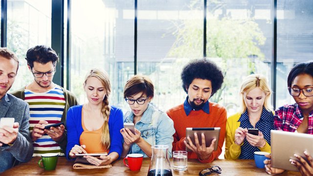 How digital signage can help you reach your millennial employees