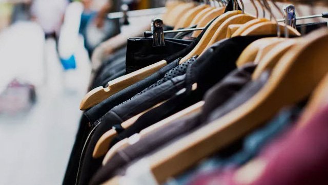 A millennial love letter to the self-checkout line