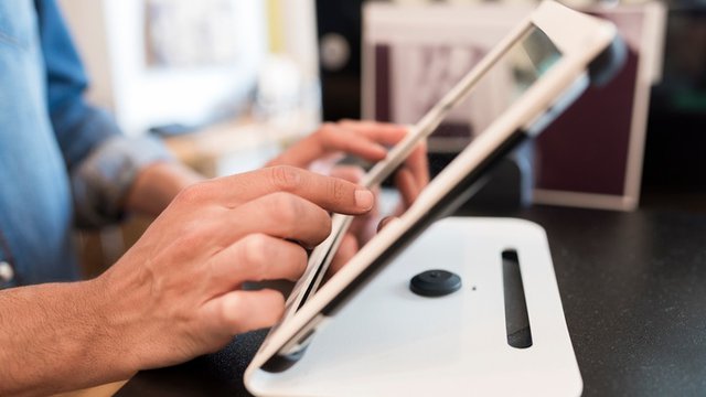 The kiosk game: What restaurants must be prepared to pay to play