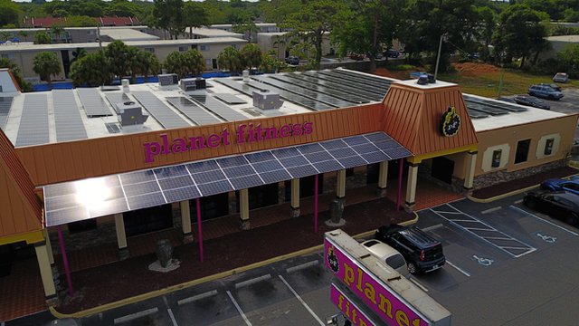 Fla. Planet Fitness builds solar strength