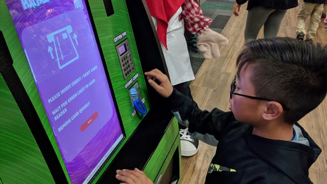 Chuck E. Cheese now entices guests with game payment and meal ordering kiosks
