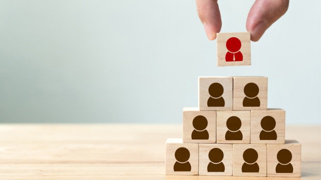 How hourly workers are changing the retail customer experience
