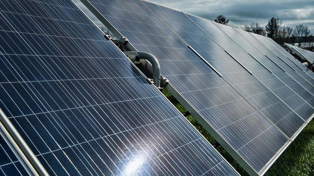 Massive Alabama solar project shines light on Walmart