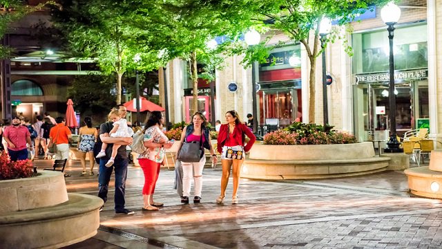 Retailers seek redeveloped public spaces in new shopping environment