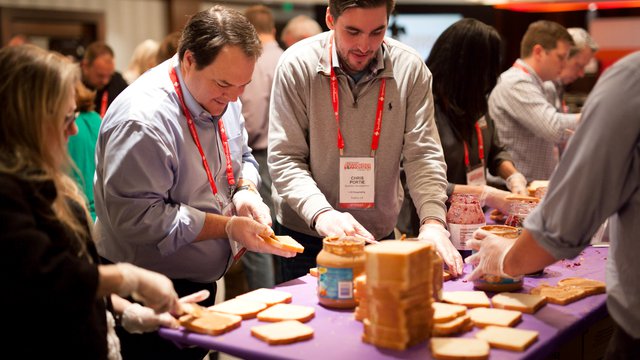 Which Wich CEO, Summit attendees make 10,000 PB&Js for Dallas homeless