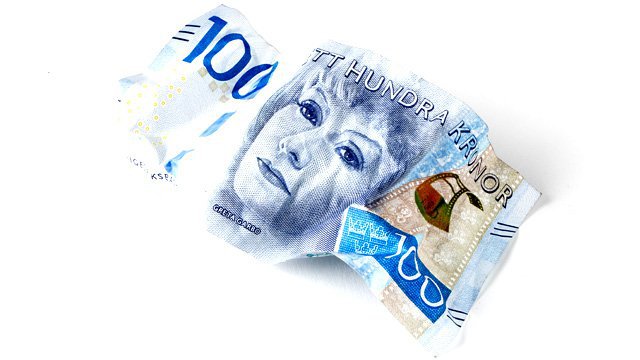A closer look behind Sweden's cashless crusade