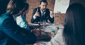 3 ways to avoid the leadership chaos found in the emotional extremes