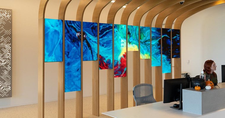 CoStar reveals LED signage in California office - Vimarsana News