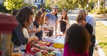 10 ways to redeem community outreach events