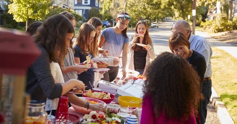10 ways to redeem community outreach events