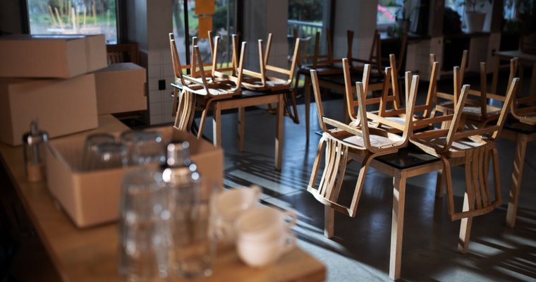 More than 3K Canadian restaurants shuttered over past year - Vimarsana News