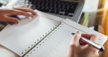 12 days toward an effective communication strategy