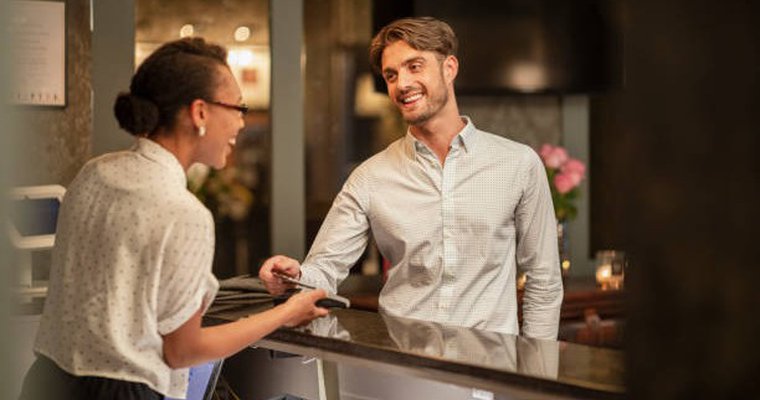 Companies team up to bring digital signage to hotels - Vimarsana News