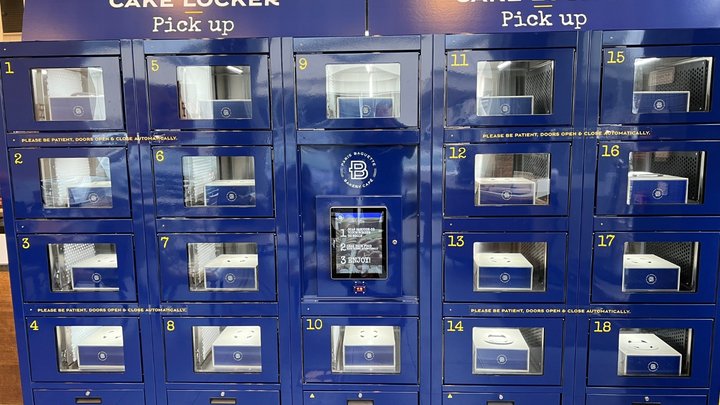 Paris Baguette tests climate controlled pickup lockers | Fast Casual