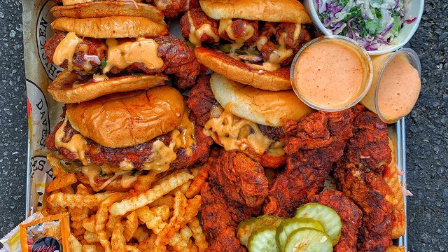 Dave's Hot Chicken signe un accord de 10 unités au Texas