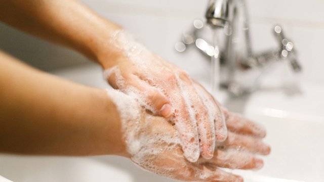 Nouveau protocole, les outils de sécurité alimentaire vérifient les pratiques du restaurant COVID-19
