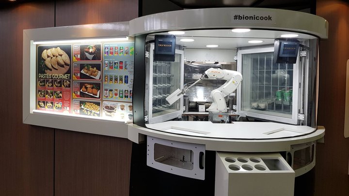 Robotic fast food counter primed to cook, serve up 100 orders an hour ...
