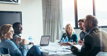 How to pray for your Christian colleagues
