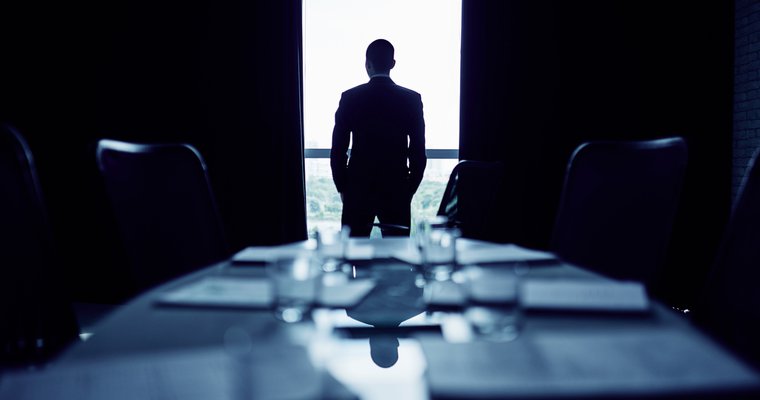 The biggest difference between a real leader and a fake one