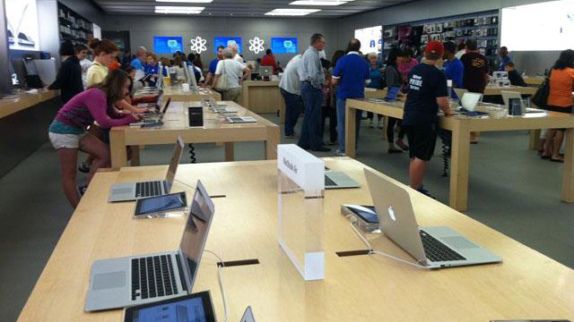 Apple using iPad as kiosk | Kiosk Marketplace