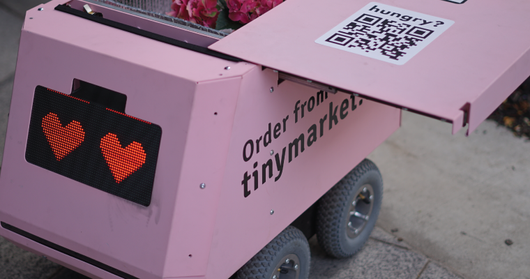 Charlotte tests remote controlled food and coffee delivery robots - Vimarsana News