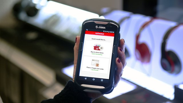 Retailers, payment platforms unveil mobile technologies to raise omnichannel game