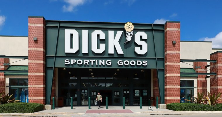 Dicks Sporting Goods Kicks Off Holiday Hiring Icx Association