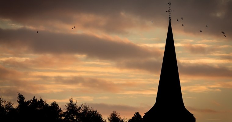 5 reasons your church may want to host fewer worship services