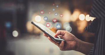 Leader, are you correctly using social media?