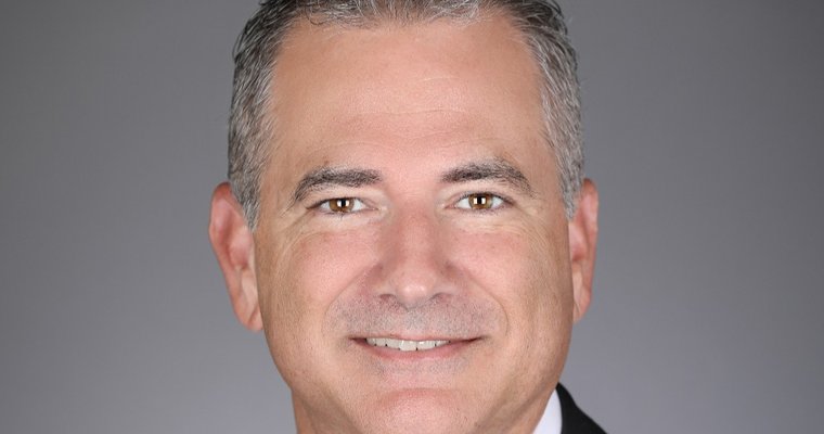 Smokey Bones promotes COO to president after CEO departs - Vimarsana News