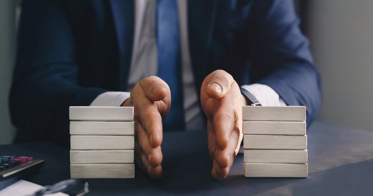 Crane to split into 2 companies