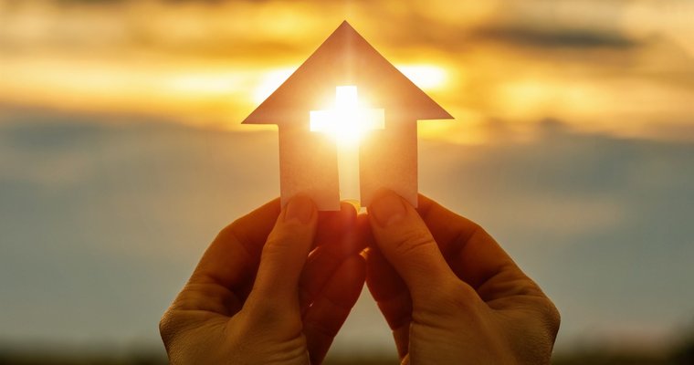 Reasons smaller churches are trending