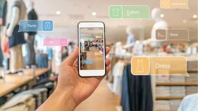 Why the in-store shopping experience is irreplaceable | Retail 