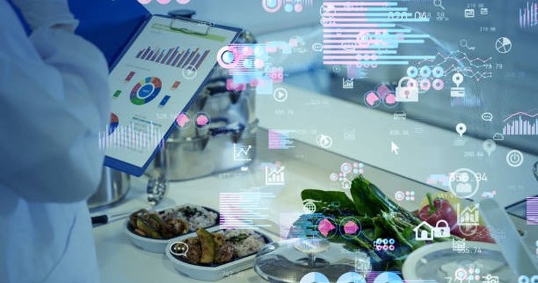 Restaurants shouldn't be afraid to use data to improve business